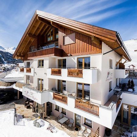 Alpinapart Bacher 세르파우스 외부 사진